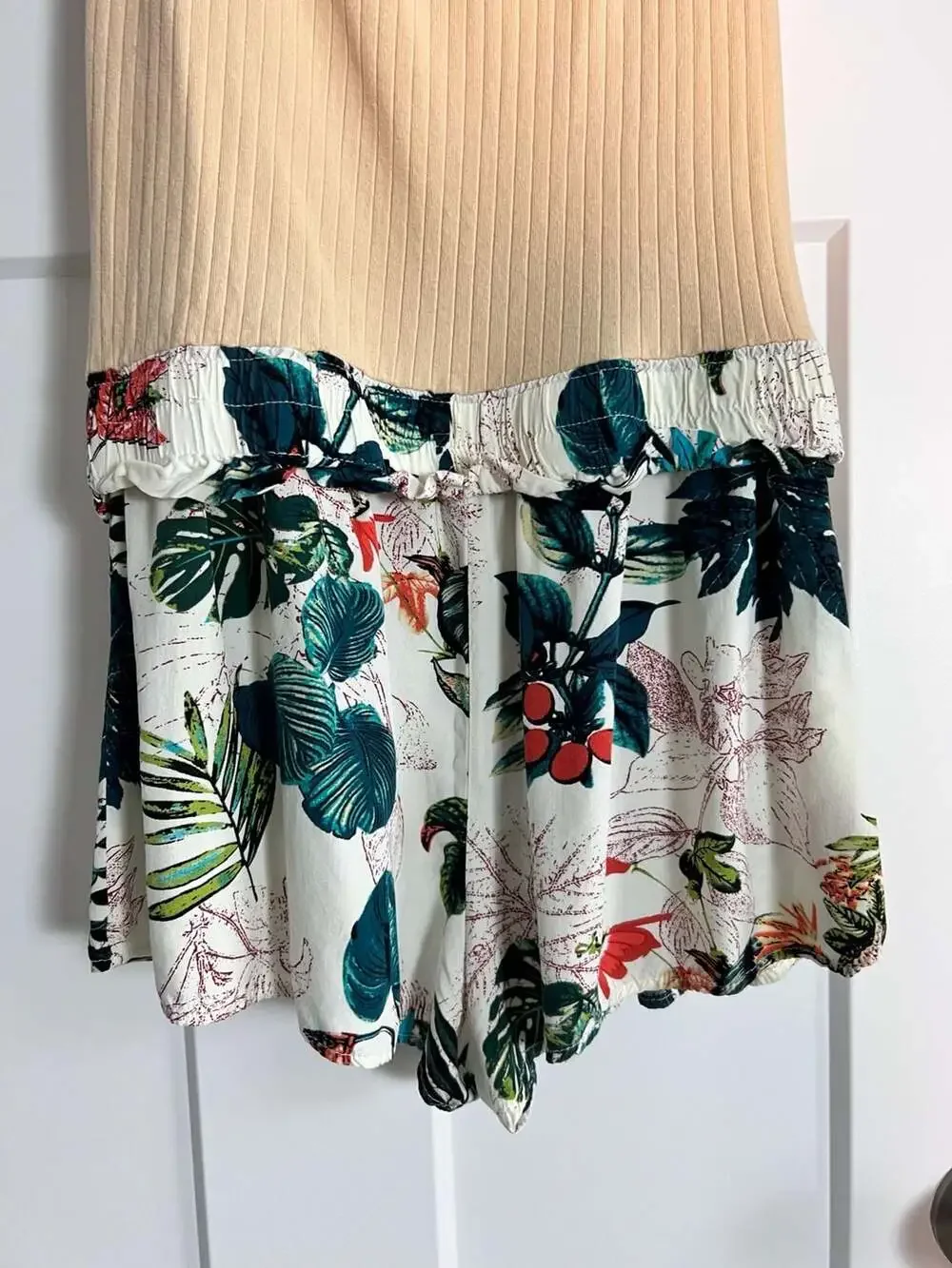 SHEIN VCAY Sleeveless Tropical Floral Print Tank Romper with Paper Bag Waist